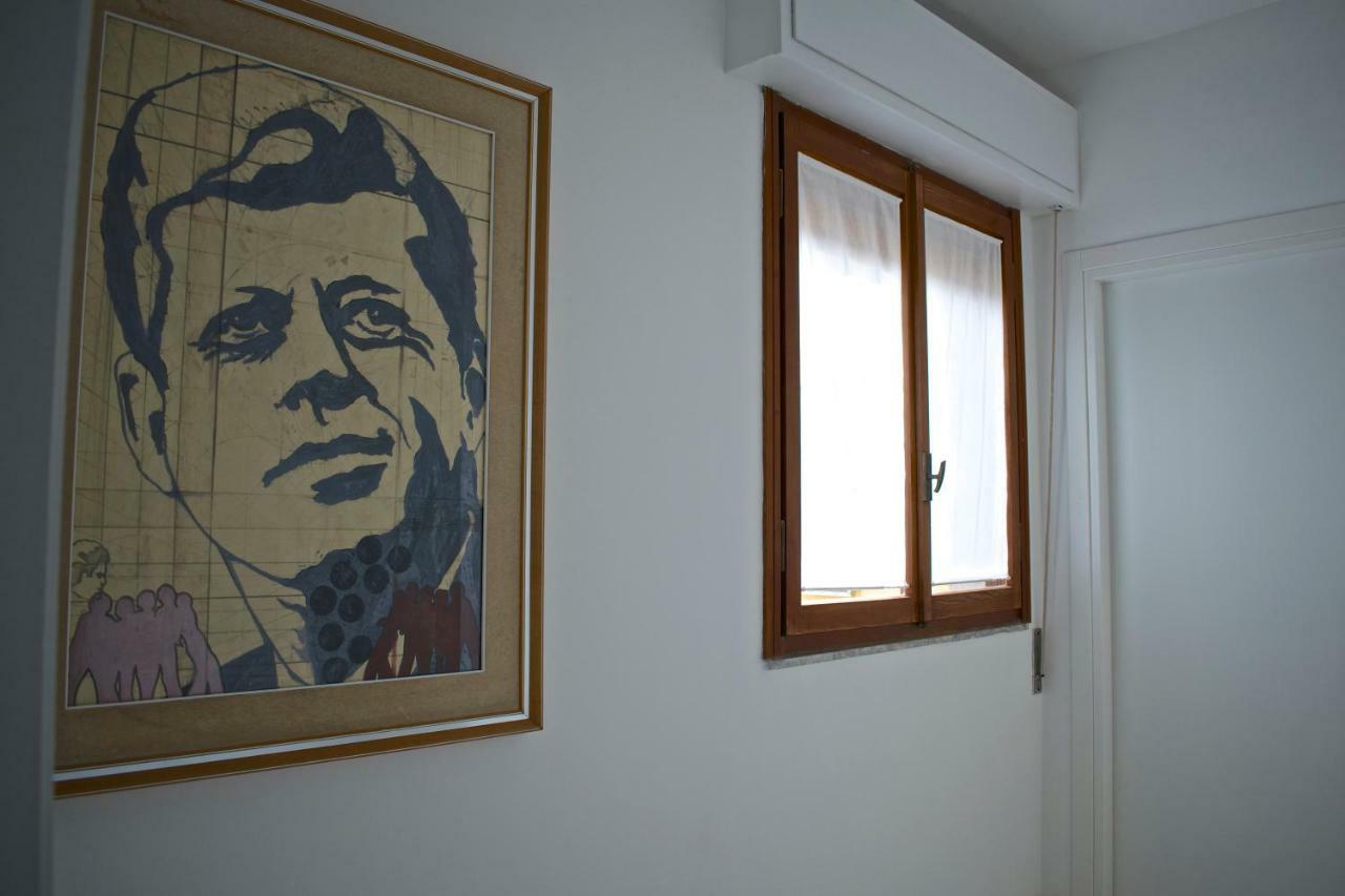 Il Piccolo Attico In Centro Apartment Pozzallo Exterior photo